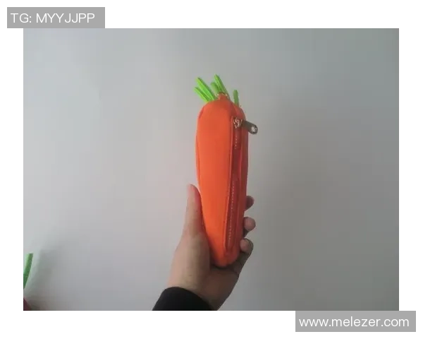 如何制作足球球星主题笔袋，简单又创意十足的手工教程